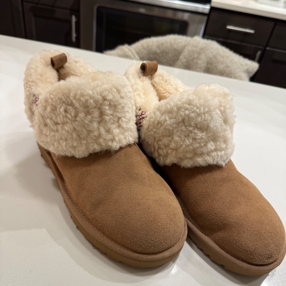 COPY - UGG ULTRA MINI BRAID BOOTIE IN CHESTNUT - Picture 7 of 7